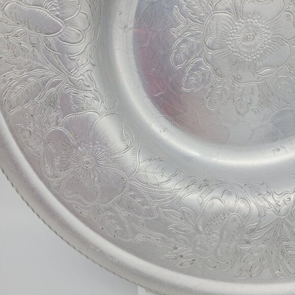 Vtg Hand Wrought Aluminum Serving Dish Bowl Floral Embossed Wilson Specialties - Picture 6 of 13